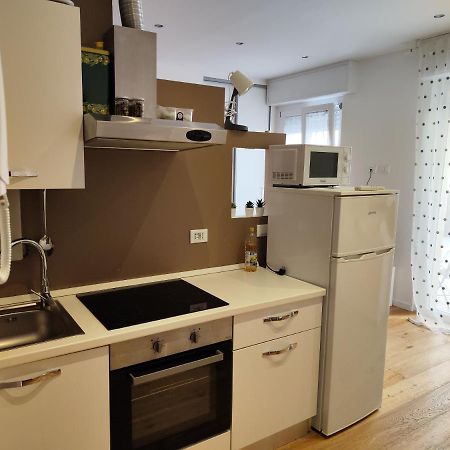 Ak Holidays Apartments 81 Болоня Екстериор снимка